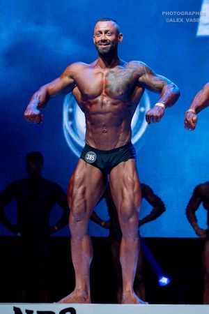 CLASSIC PHYSIQUE +178